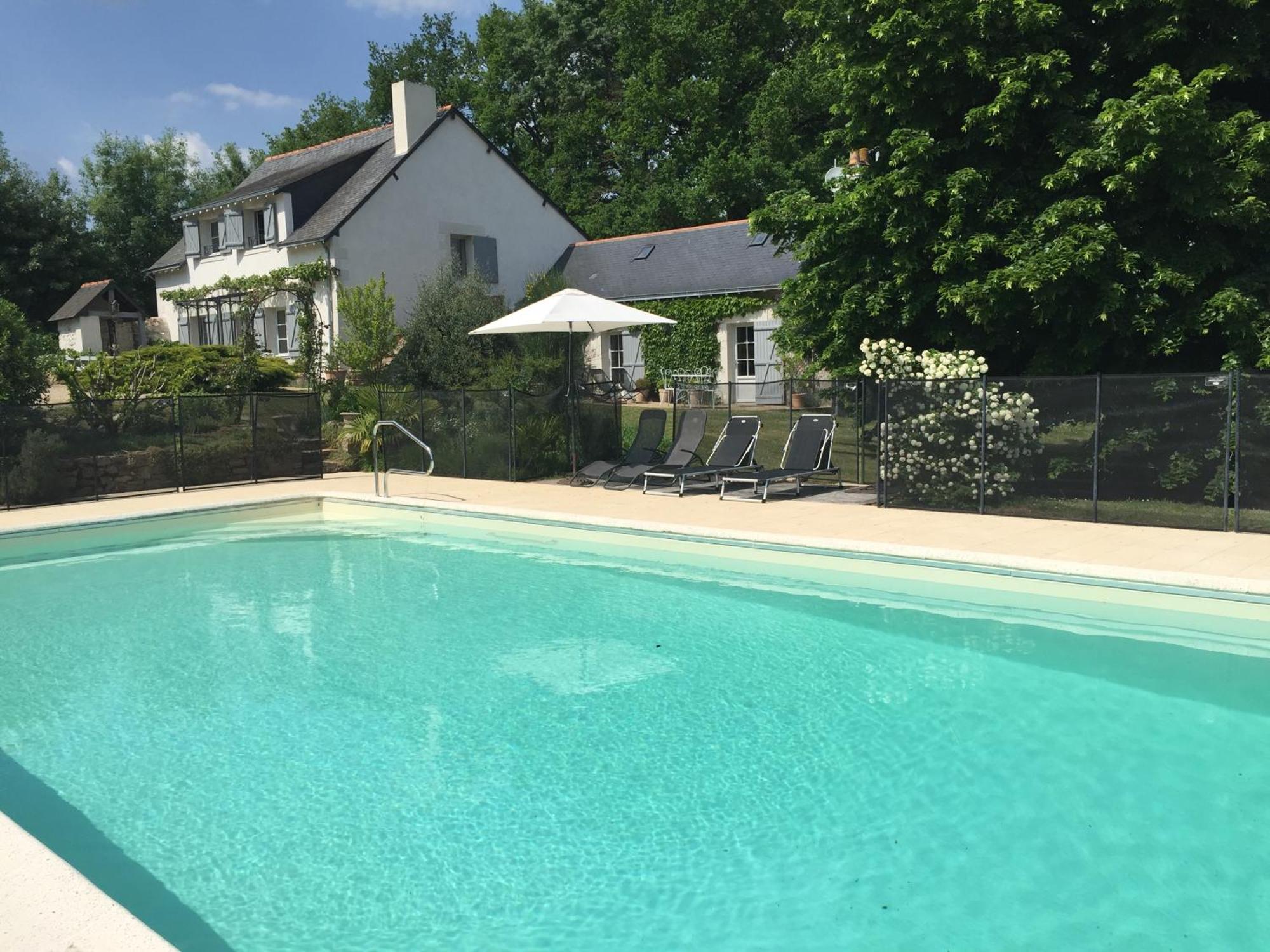 ブレゾン La Butte De Gohier Bed & Breakfast エクステリア 写真
